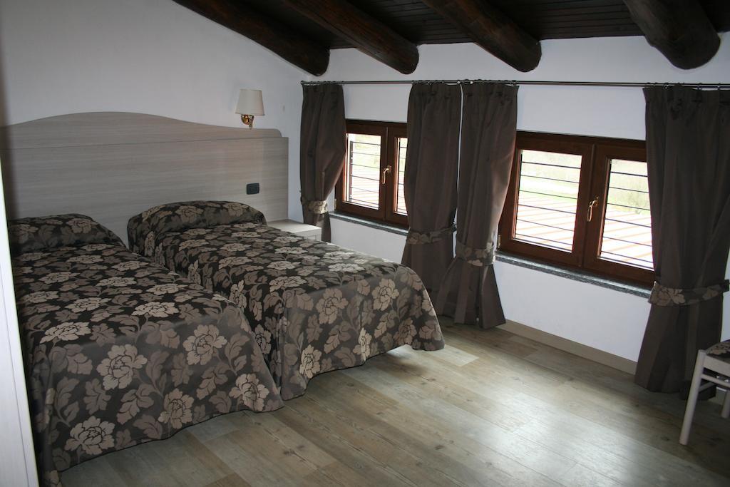 Agriturismo Cascina Del Vai Cairo Montenotte Værelse billede