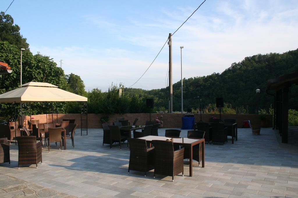 Agriturismo Cascina Del Vai Cairo Montenotte Eksteriør billede