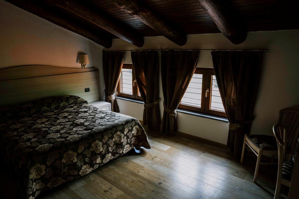 Agriturismo Cascina Del Vai Cairo Montenotte Eksteriør billede