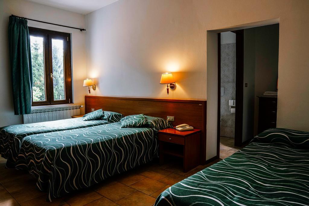 Agriturismo Cascina Del Vai Cairo Montenotte Eksteriør billede