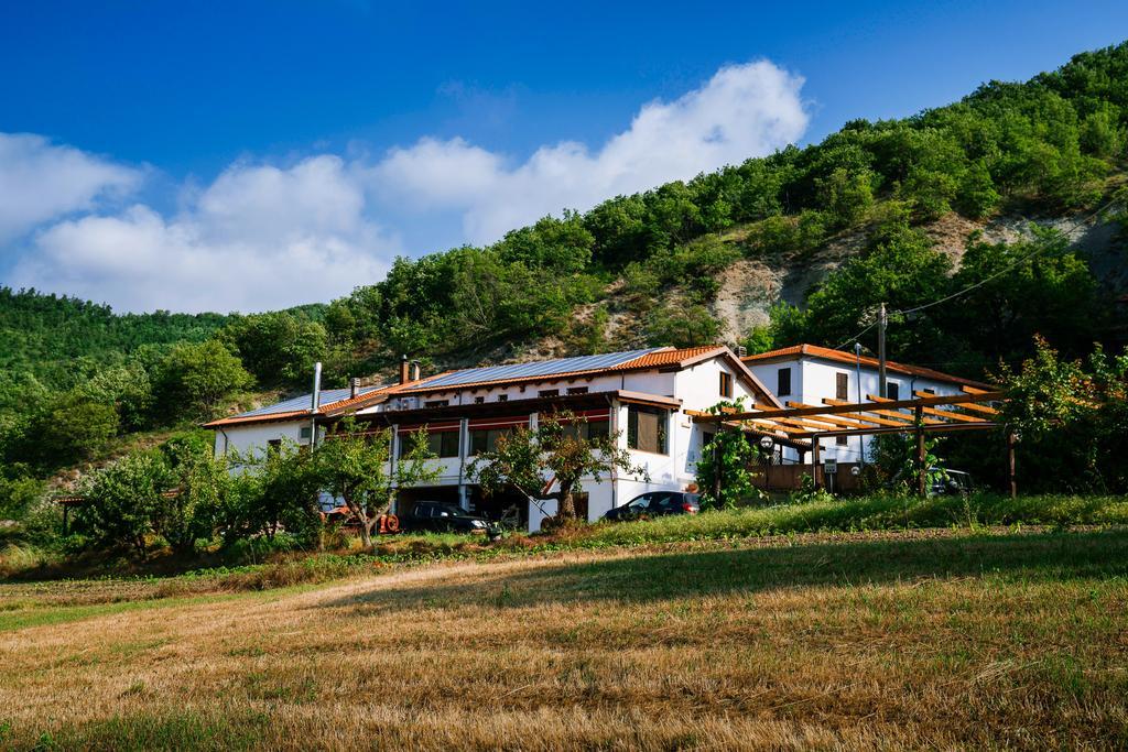 Agriturismo Cascina Del Vai Cairo Montenotte Eksteriør billede