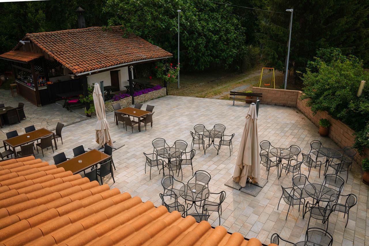 Agriturismo Cascina Del Vai Cairo Montenotte Eksteriør billede