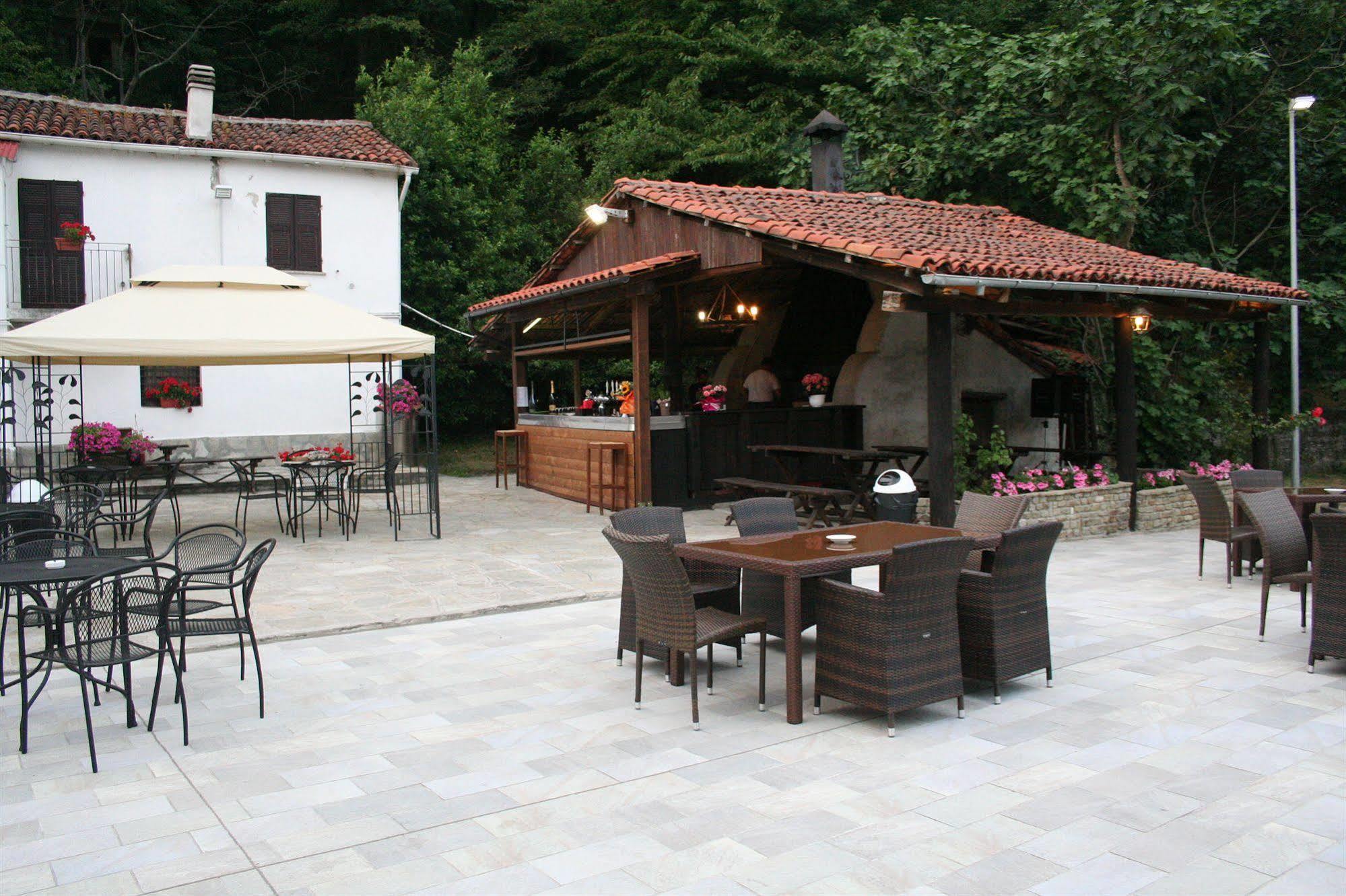 Agriturismo Cascina Del Vai Cairo Montenotte Eksteriør billede