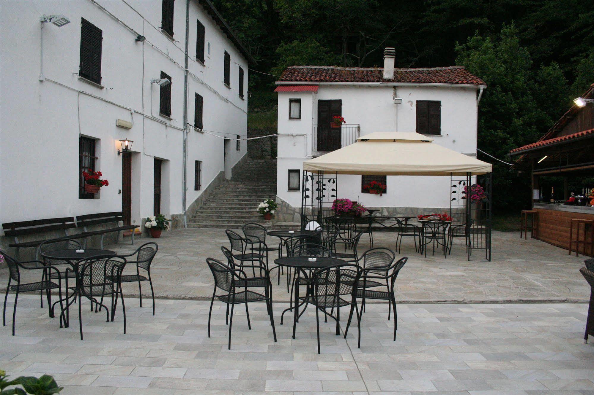 Agriturismo Cascina Del Vai Cairo Montenotte Eksteriør billede