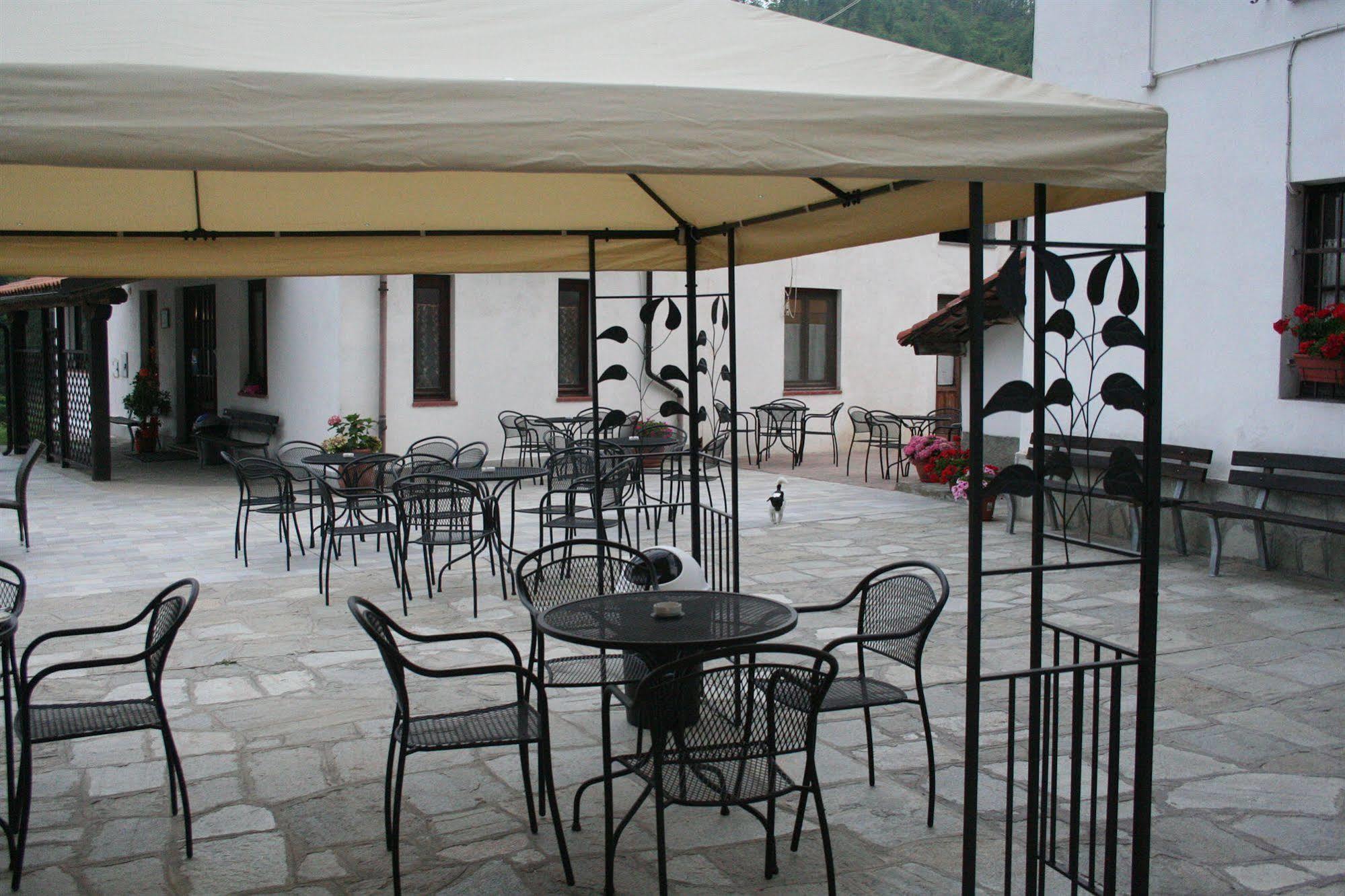 Agriturismo Cascina Del Vai Cairo Montenotte Eksteriør billede
